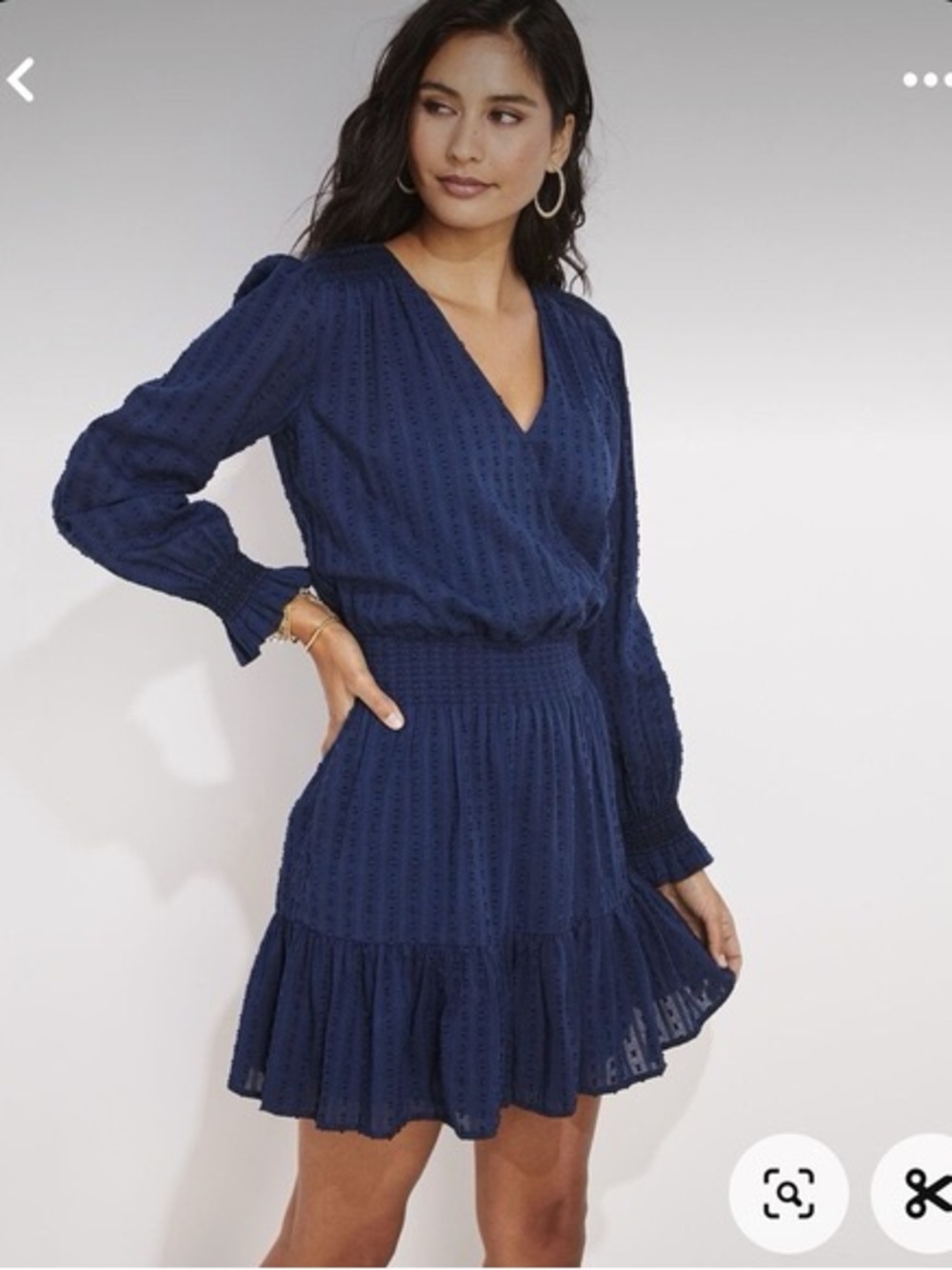VINEYARD VINES TEXTURED SMOCKED WRAP DRESS- NAVY- SIZE SMALL